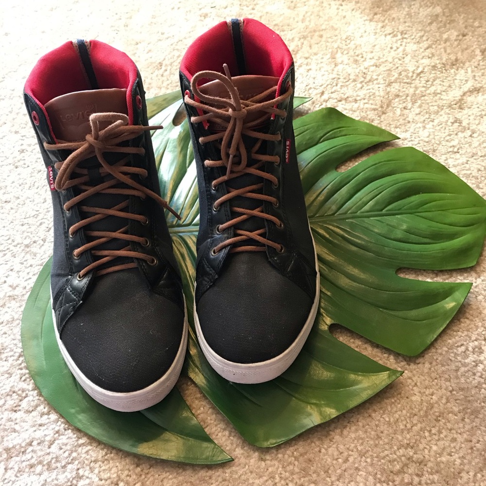 Levi’s shoes